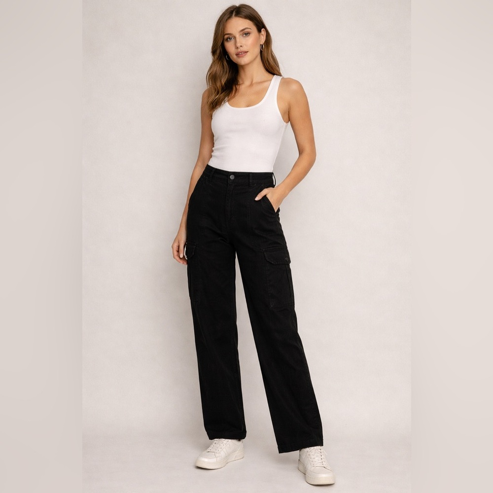 American Eagle Black Wide Leg Cargo Pants Size 00